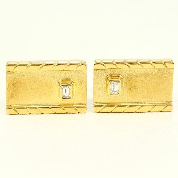 Au750 Gold Diamond Cufflinks