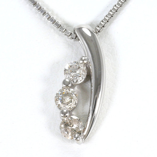 Au750 White Gold Diamond Necklace