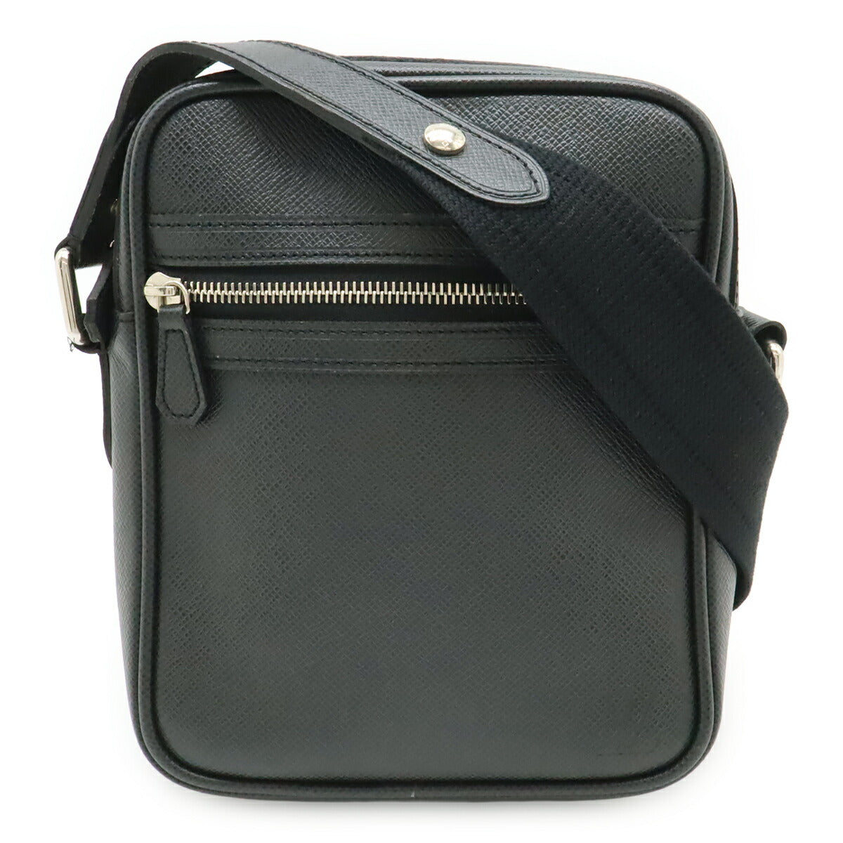 Louis Vuitton Taiga Shoulder Bag