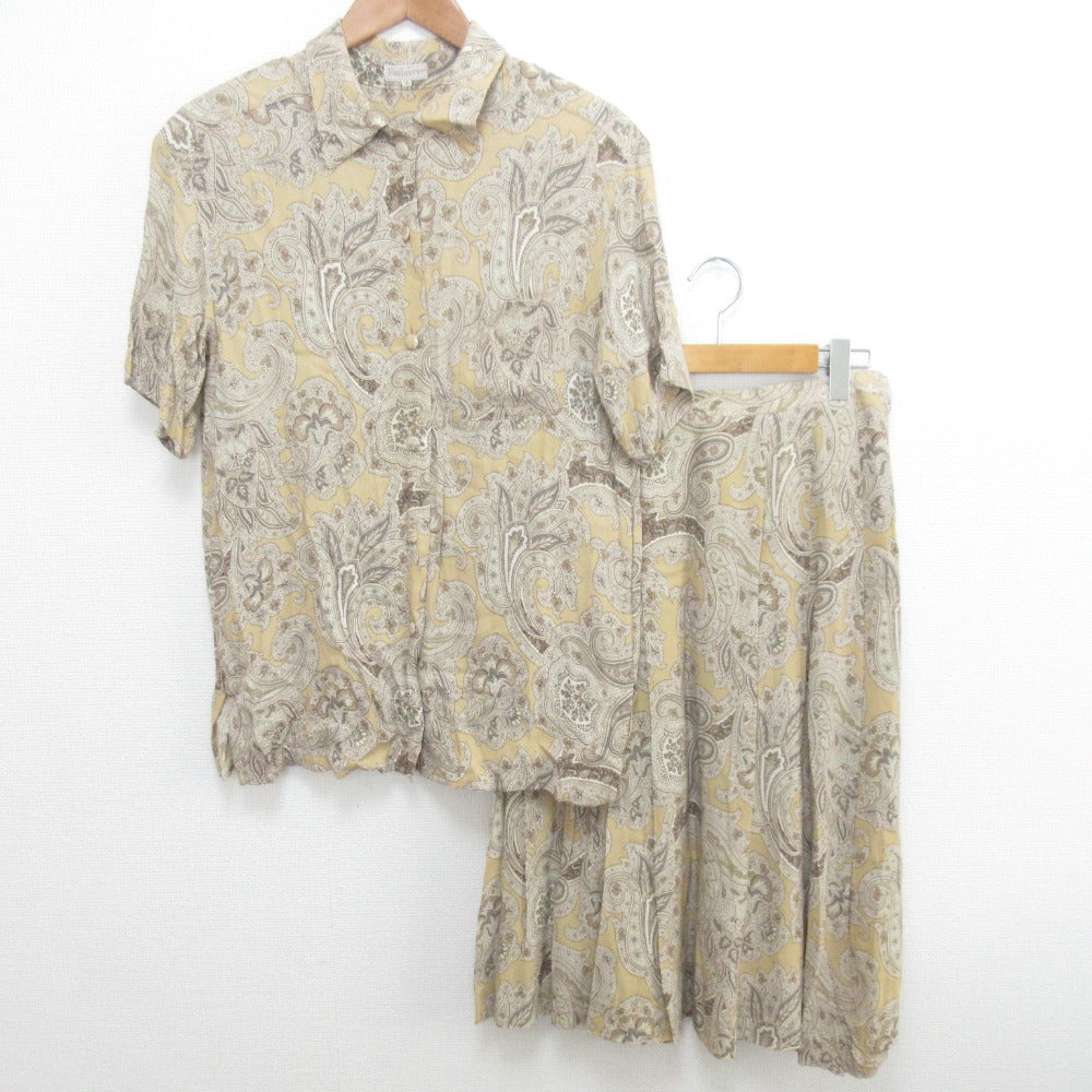 Burberry's Paisley 2way Set Up