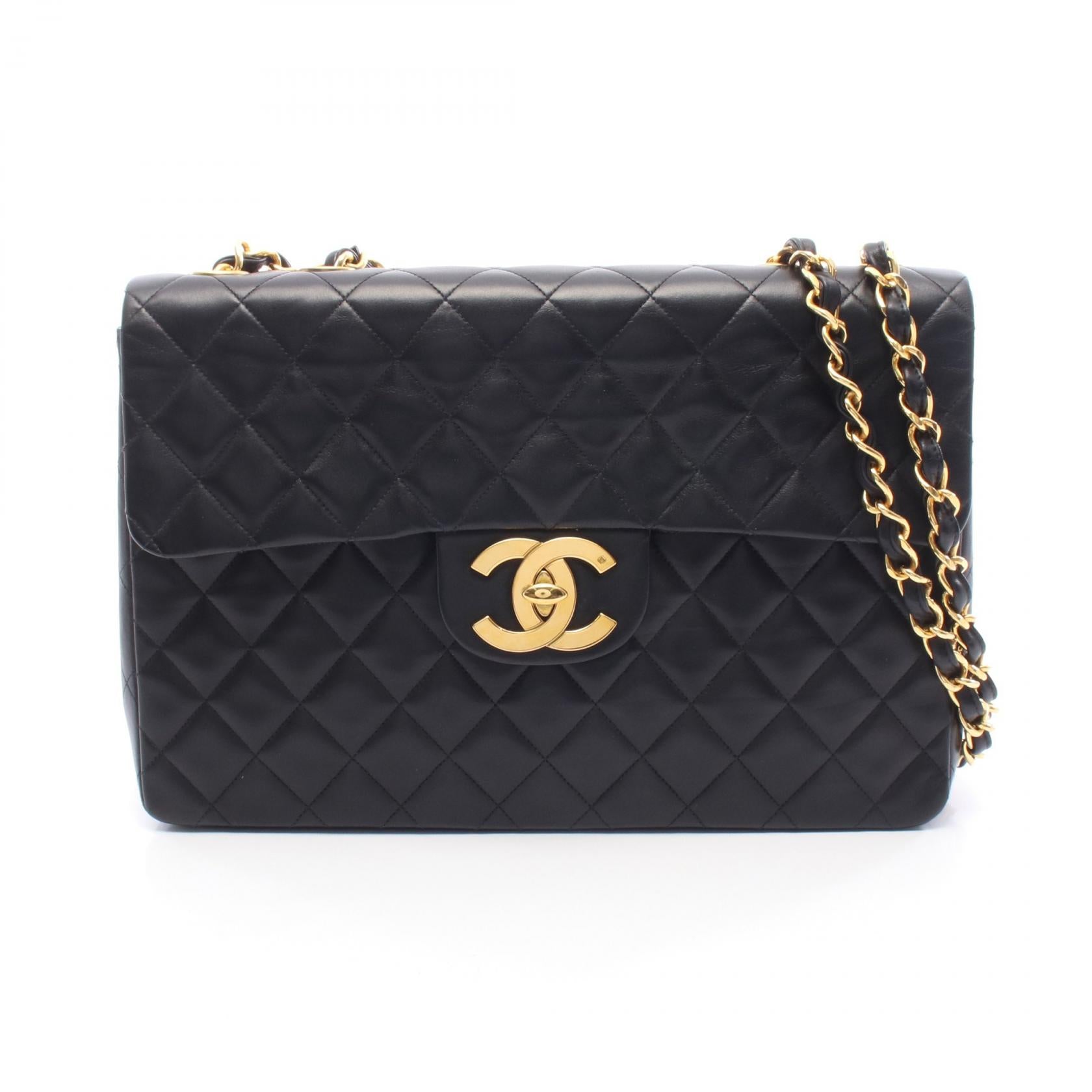 CHANEL Classic Flap Lambskin Shoulder Bag