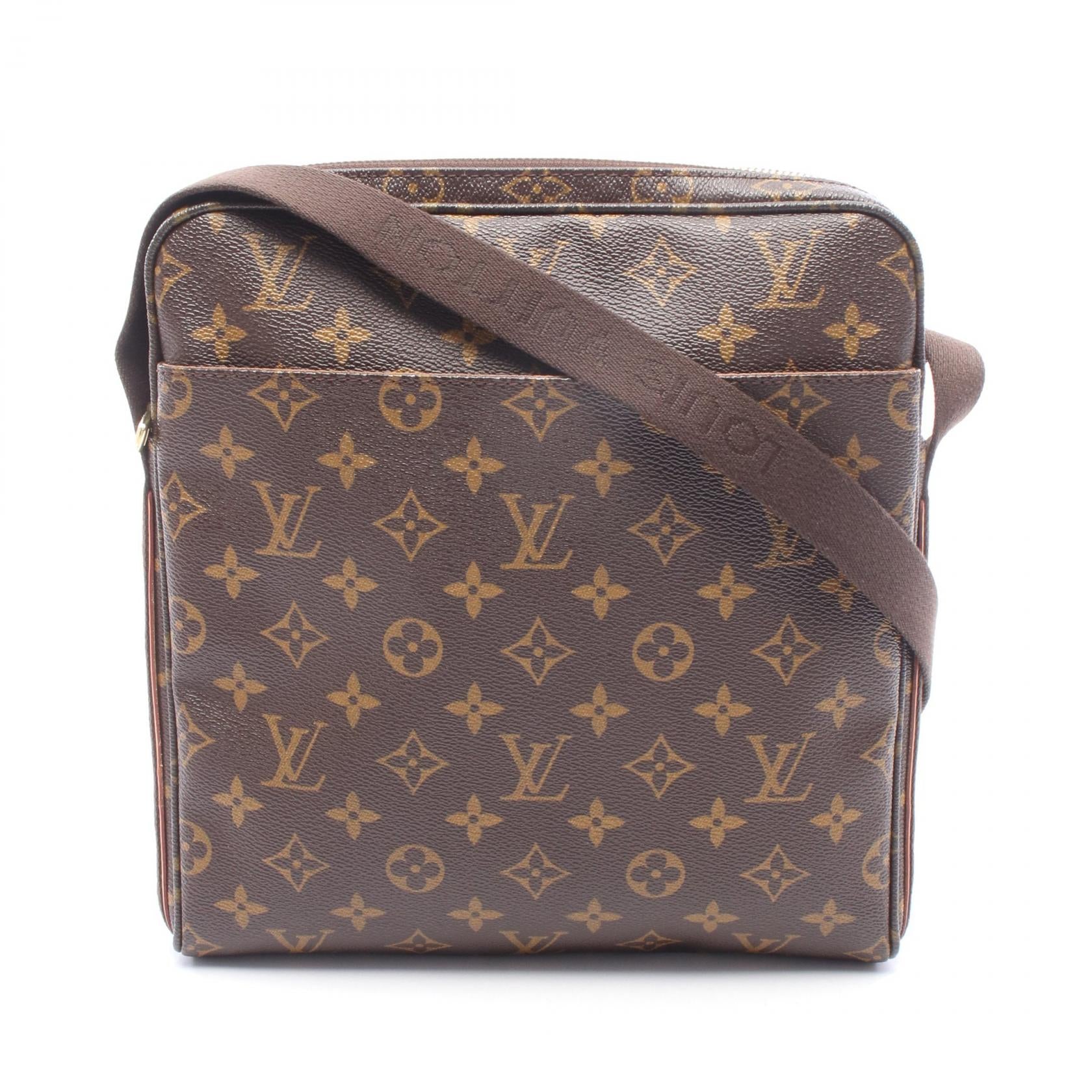 Louis Vuitton Trotteur Beaubourg Monogram shoulder bag