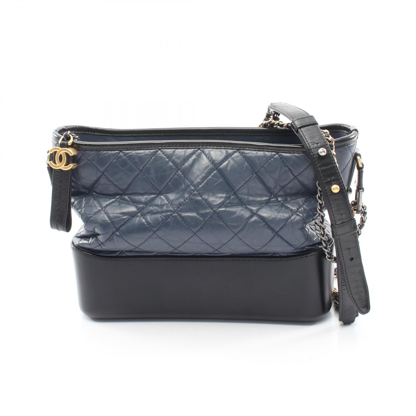 CHANEL Gabrielle de Chanel calf shoulder bag