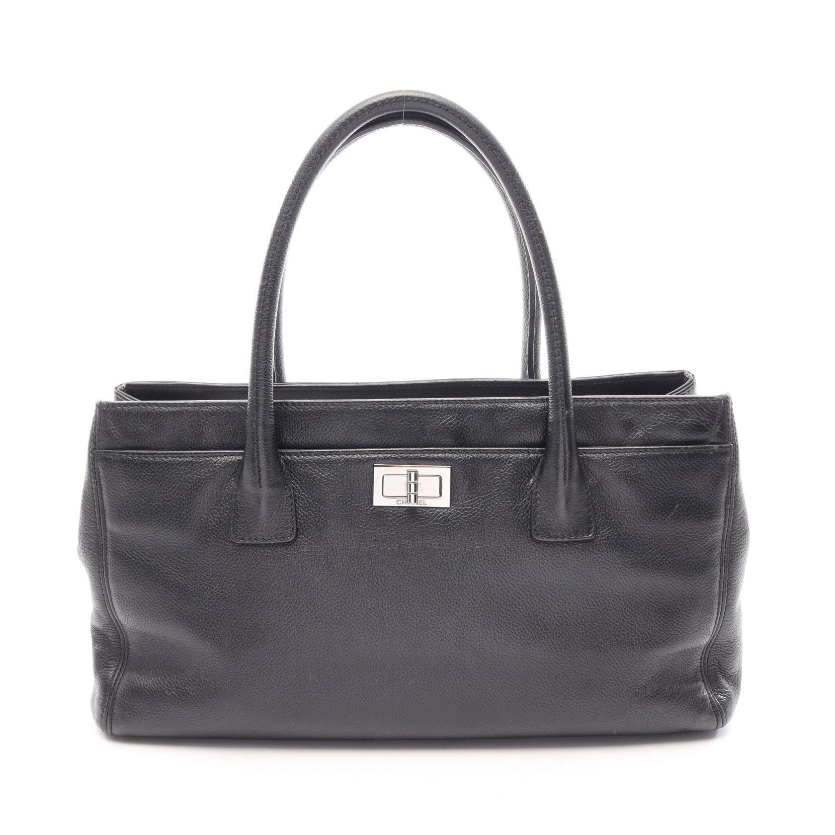 CHANEL 2.55 Leather Tote Bag