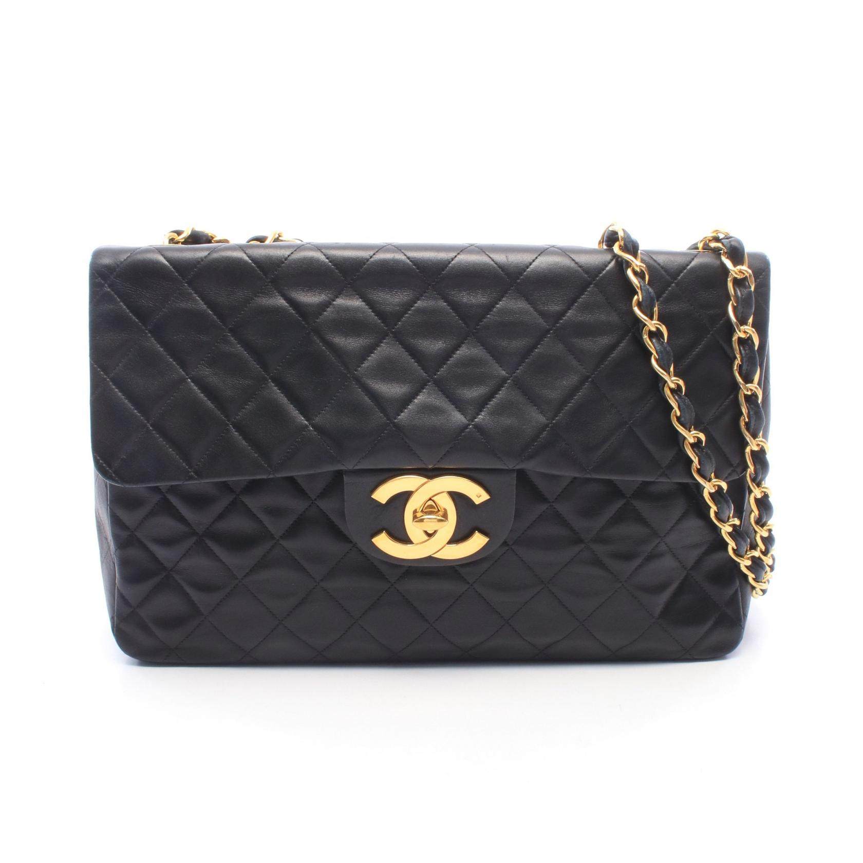 CHANEL Classic Lambskin Shoulder Bag