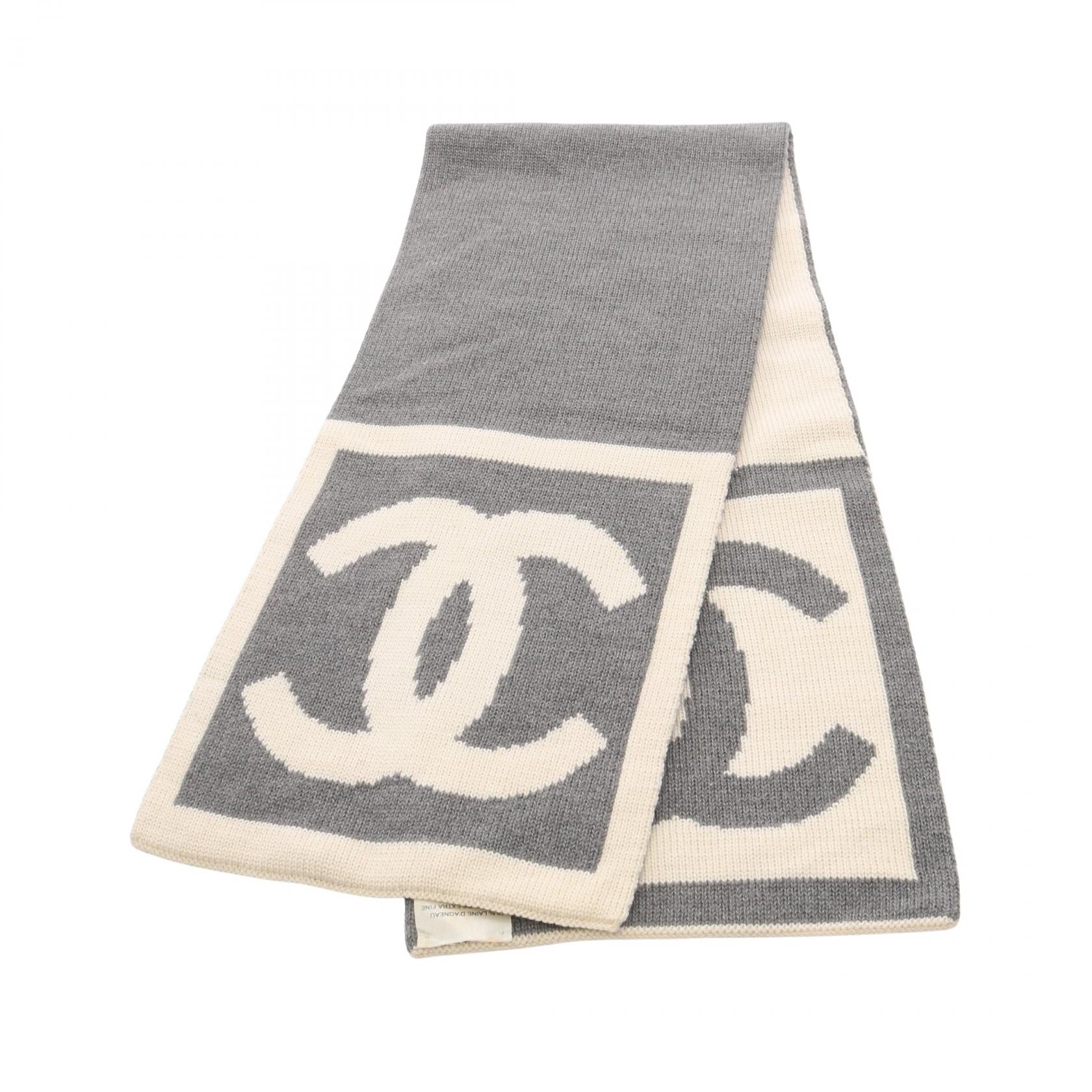 CHANEL Scarf