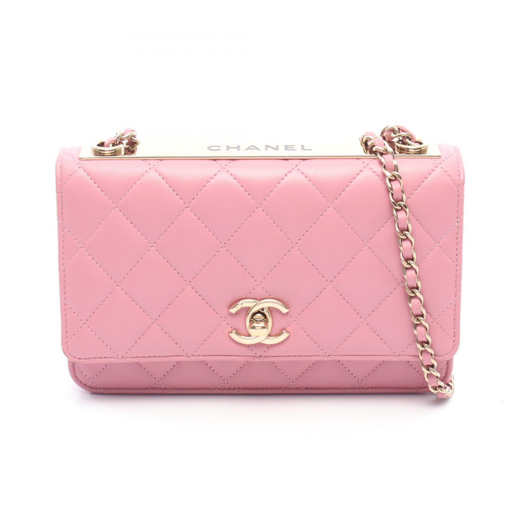 CHANEL Trendy CC Lambskin Shoulder Bag