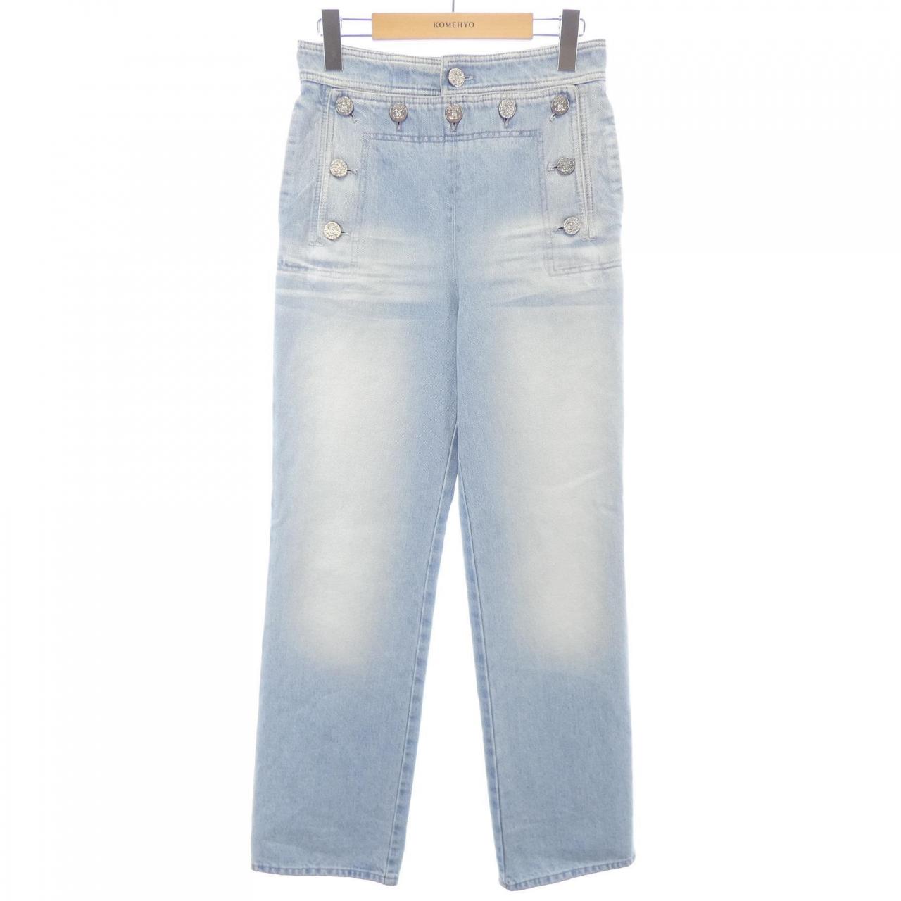 Chanel Jeans