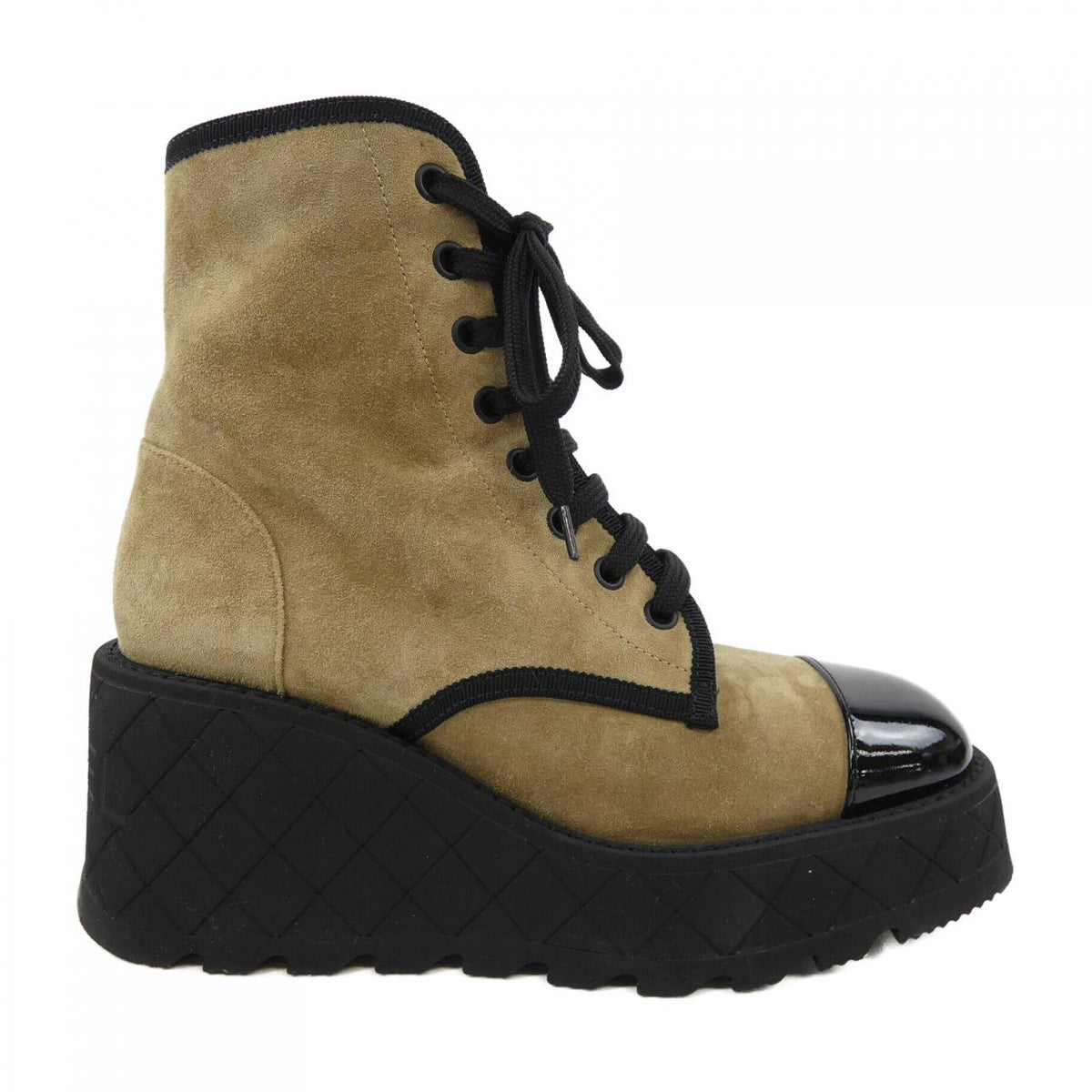 Chanel COMBAT BOOTS calfskin boots