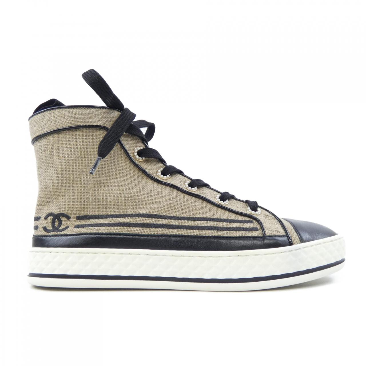 Chanel Sneaker