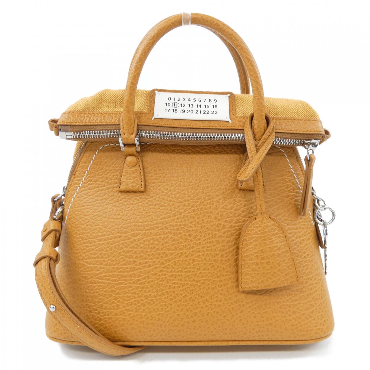 Maison Margiela 5AC CLASSIQUE P4455 Calf Bag