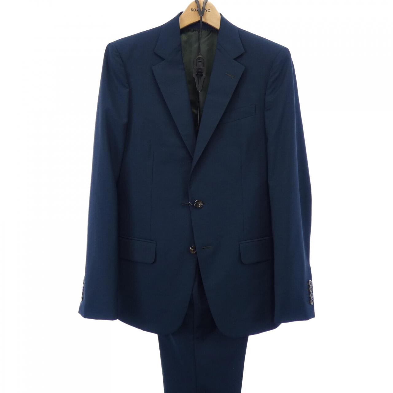 Gucci 630137 Z596D Suit