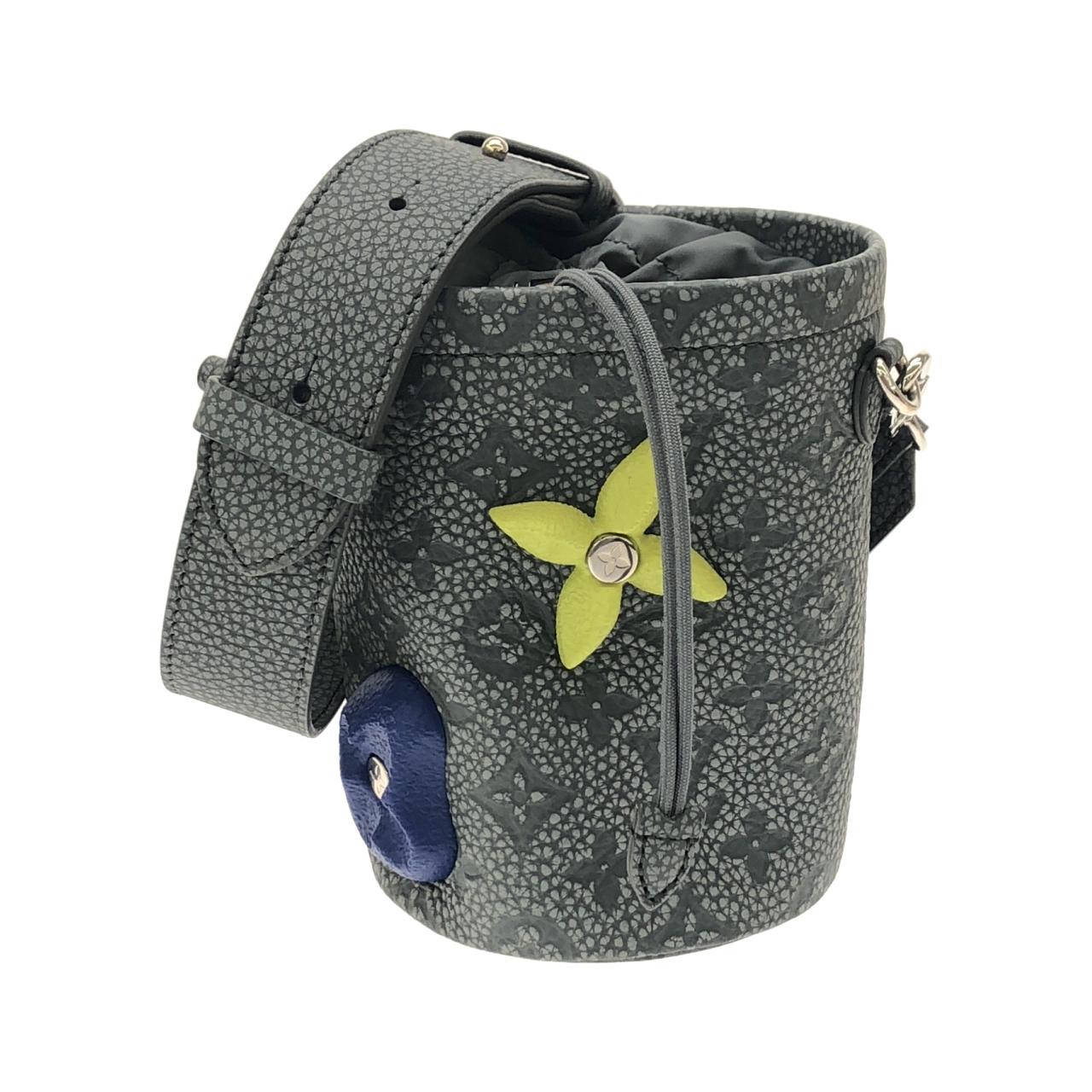 Louis Vuitton Chalk Pouch Calf Accessory Pouch
