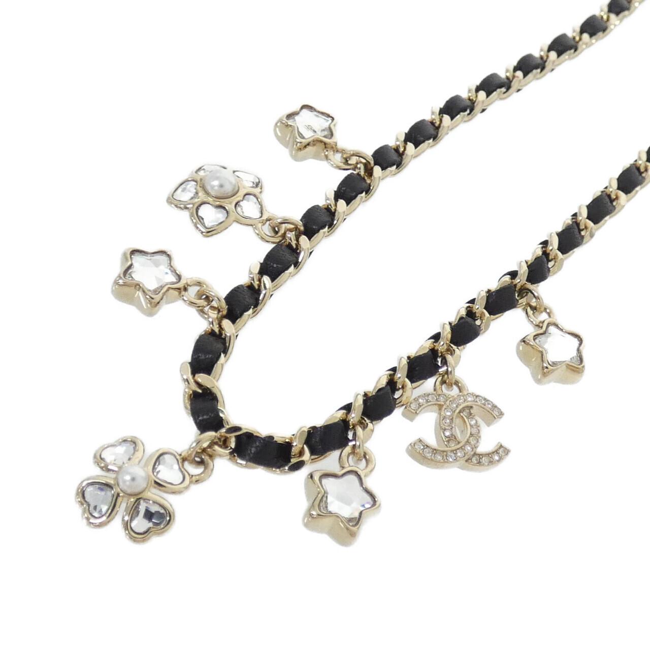 Chanel Fake Pearl Necklace
