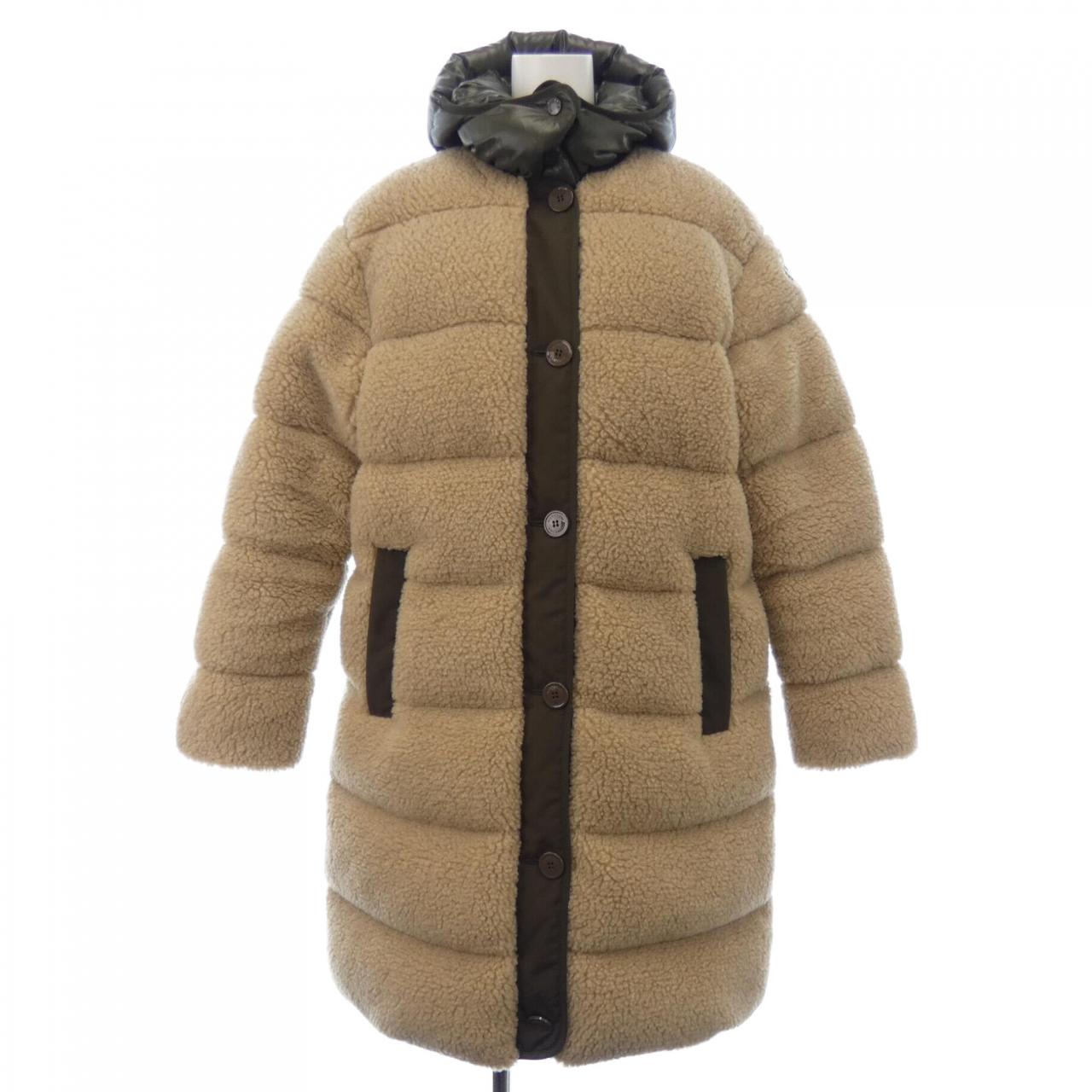 MONCLER CHARAMILLON ダウンコート モンクレベージュ／オリーブ MONCLER CHARAMILLON ダウンコート モンクレベージュ／オリーブ