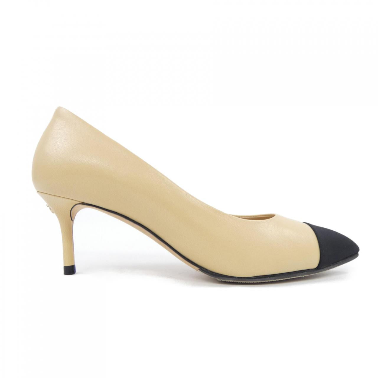 Chanel Leather Pumps