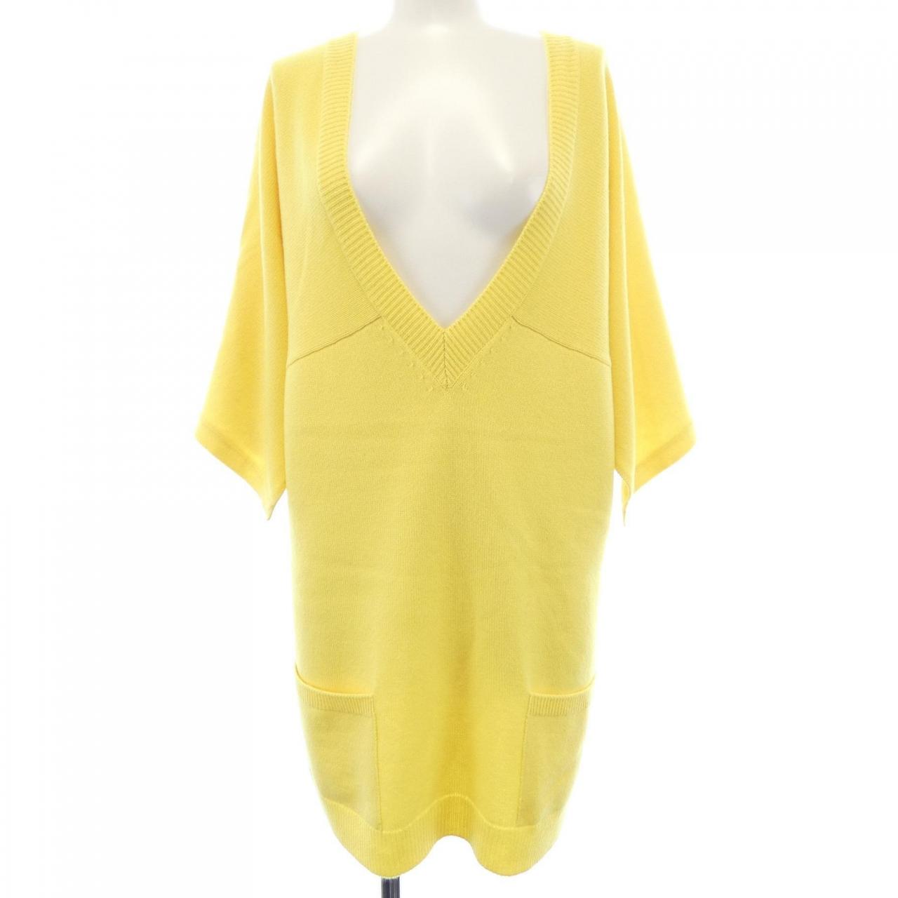 Chanel 100 Percent Cashmere Knit