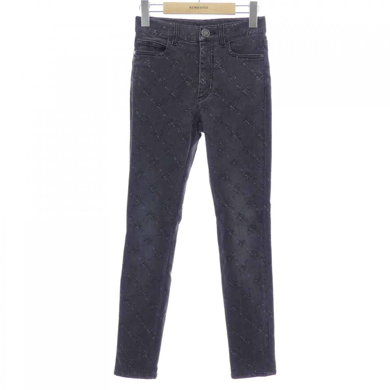 Chanel Jeans