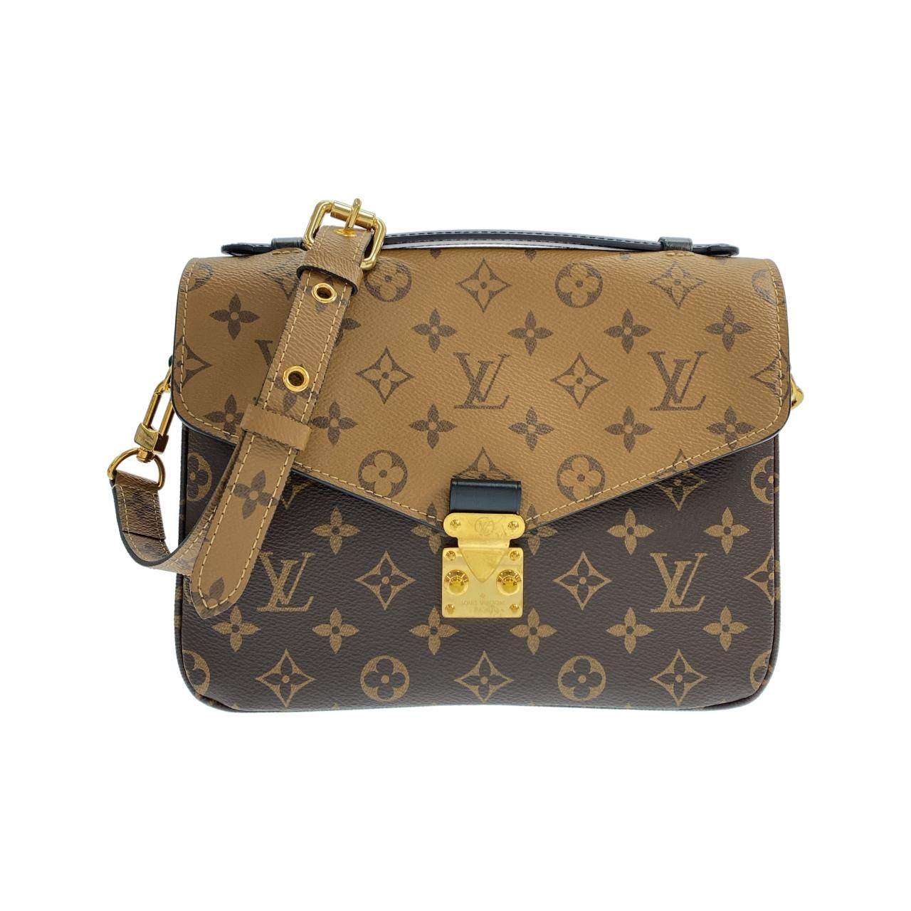 Louis Vuitton Pochette Metis Shoulder Bag