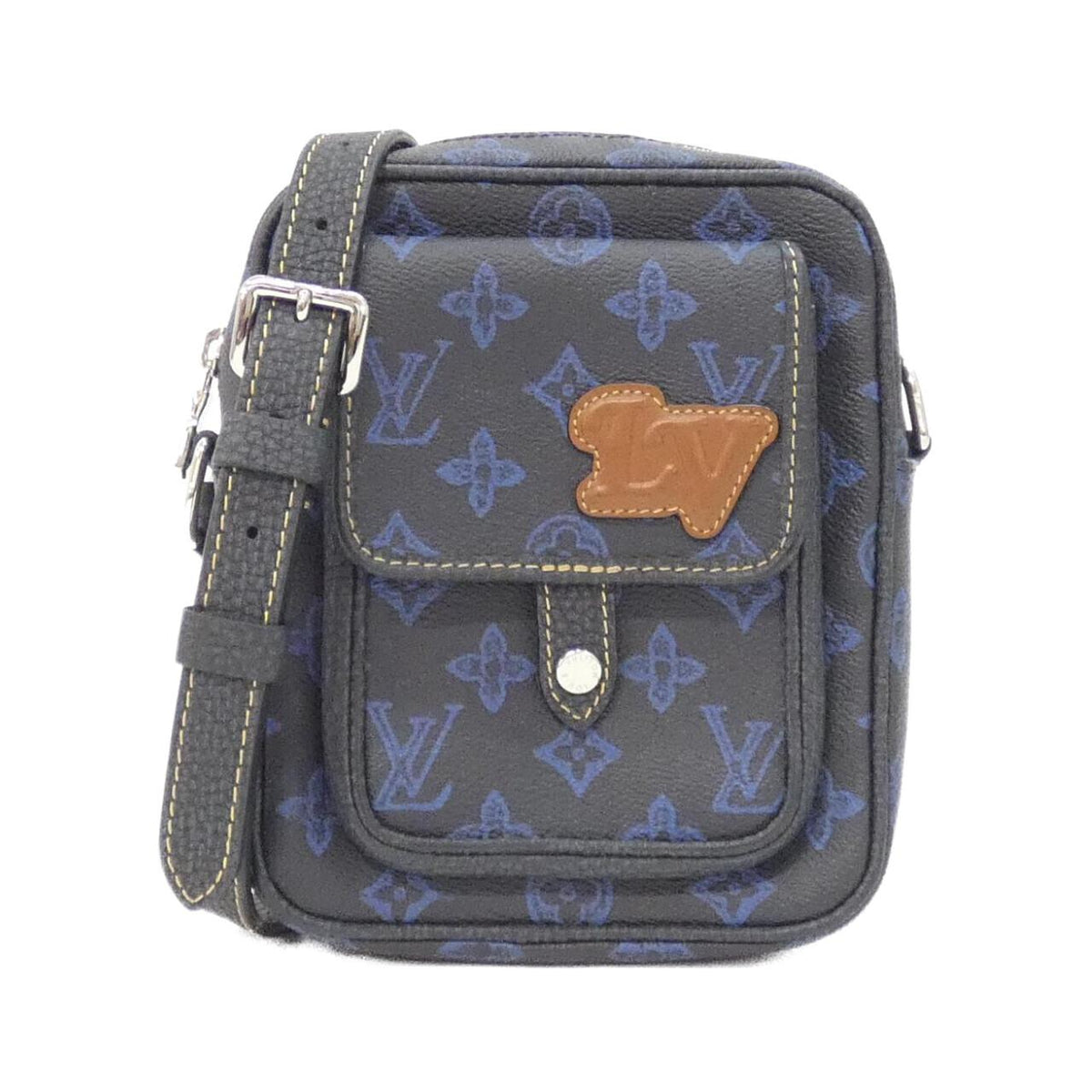 Louis Vuitton Monogram Christopher Wearable Wallet Shoulder Bag