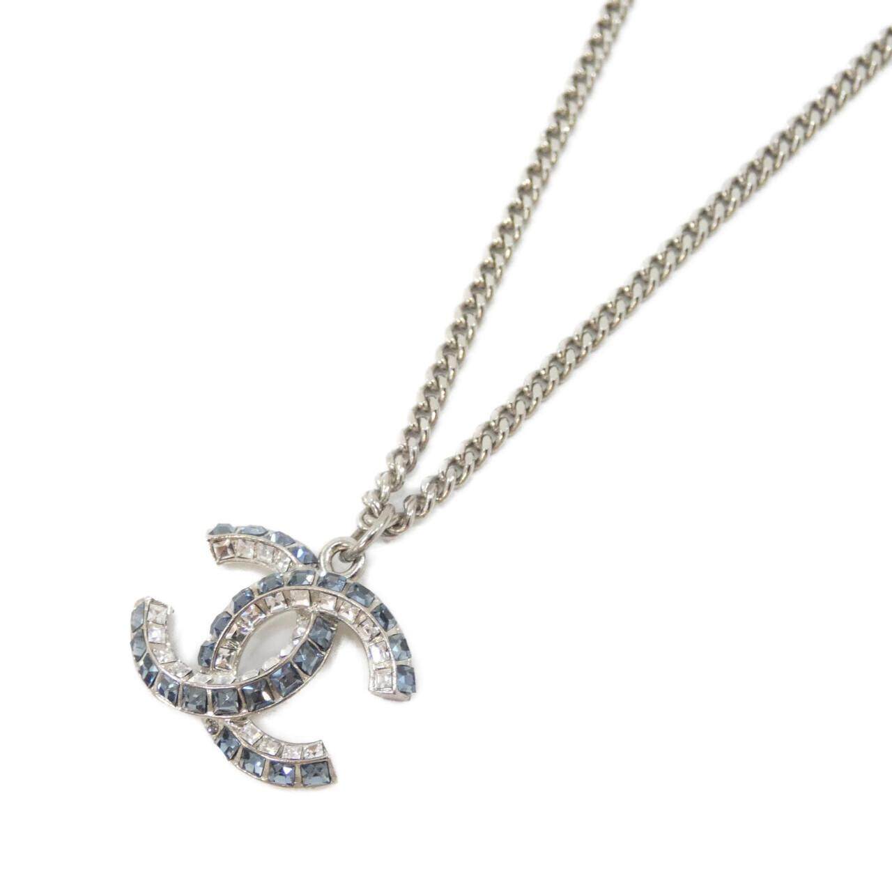 Chanel Imitation Pearl Necklace