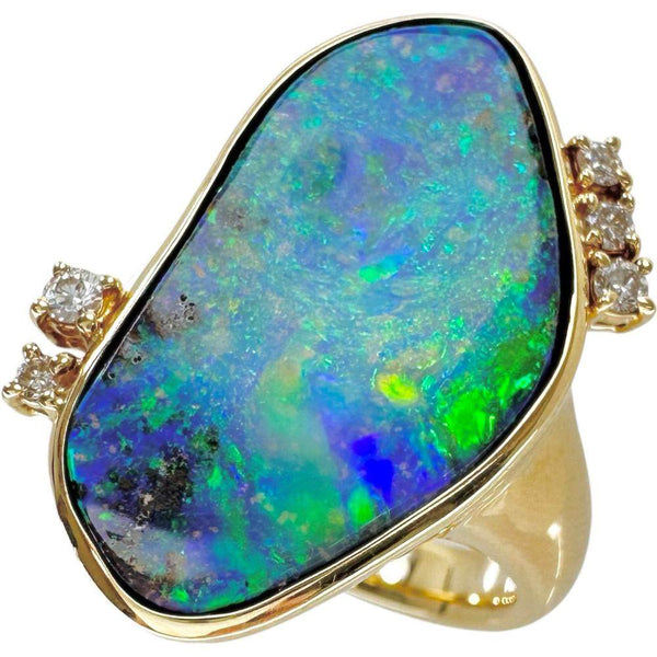 Au750 Opal Diamond Ring