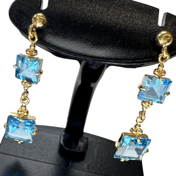 Au750 Blue Topaz Earrings