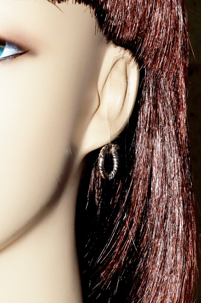K18WG White Gold Hoop Earrings