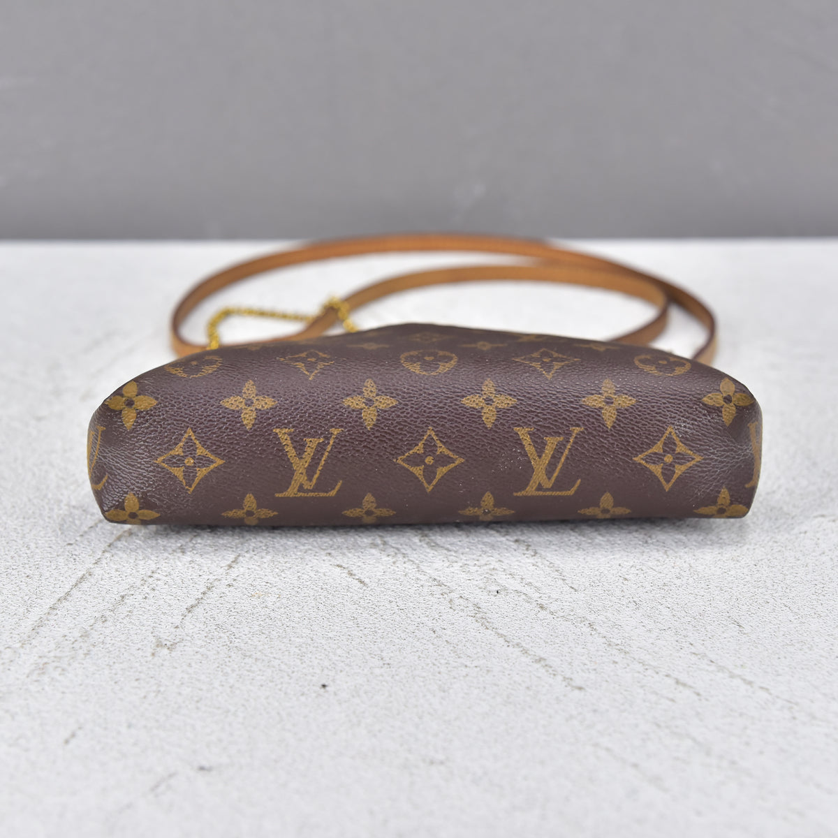 Monogram Pallas Clutch – LuxUness