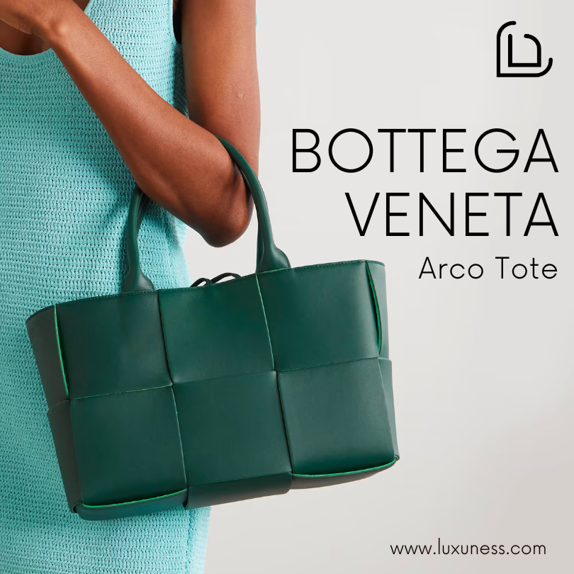 BOTTEGA VENETA SMALL HOBO BAG REVIEW. NEXT IT BAG 2019! 