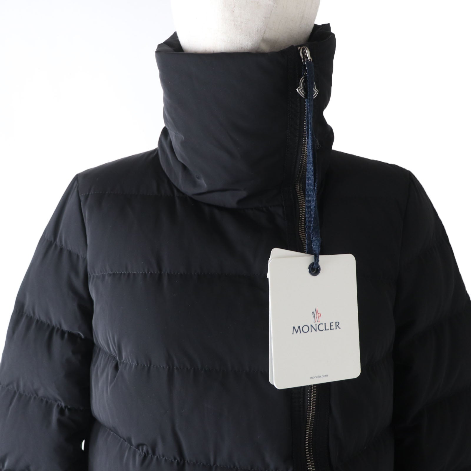 Moncler Lobelia Down Coat Black Women