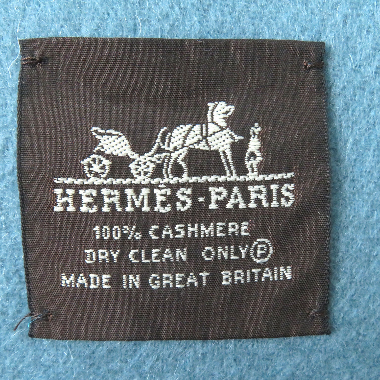 HERMES Cashmere Scarf with Fringe Blue