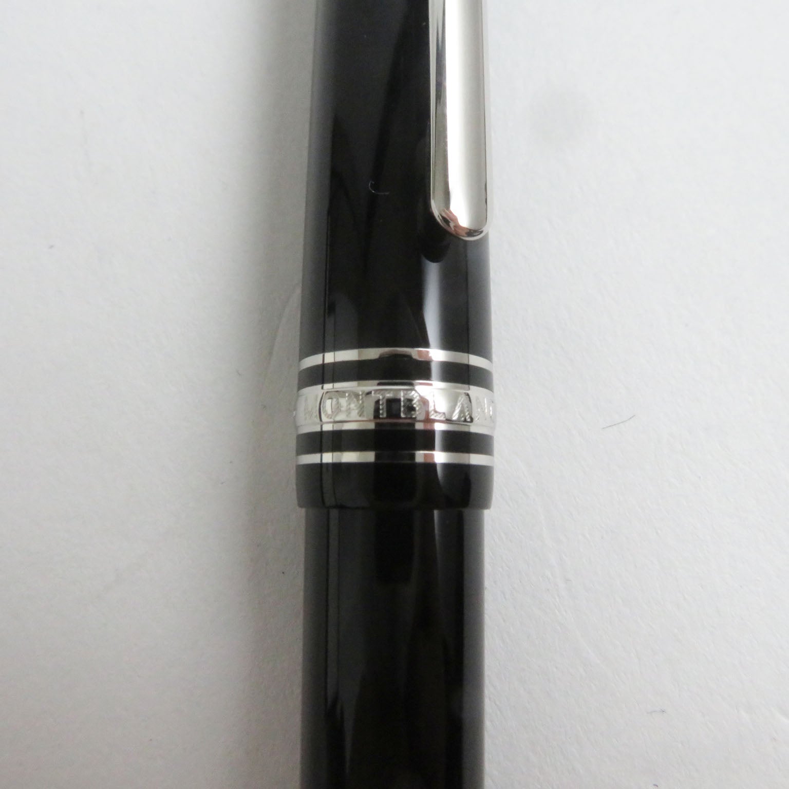 Montblanc Meisterstuck UNICEF Pen 116075