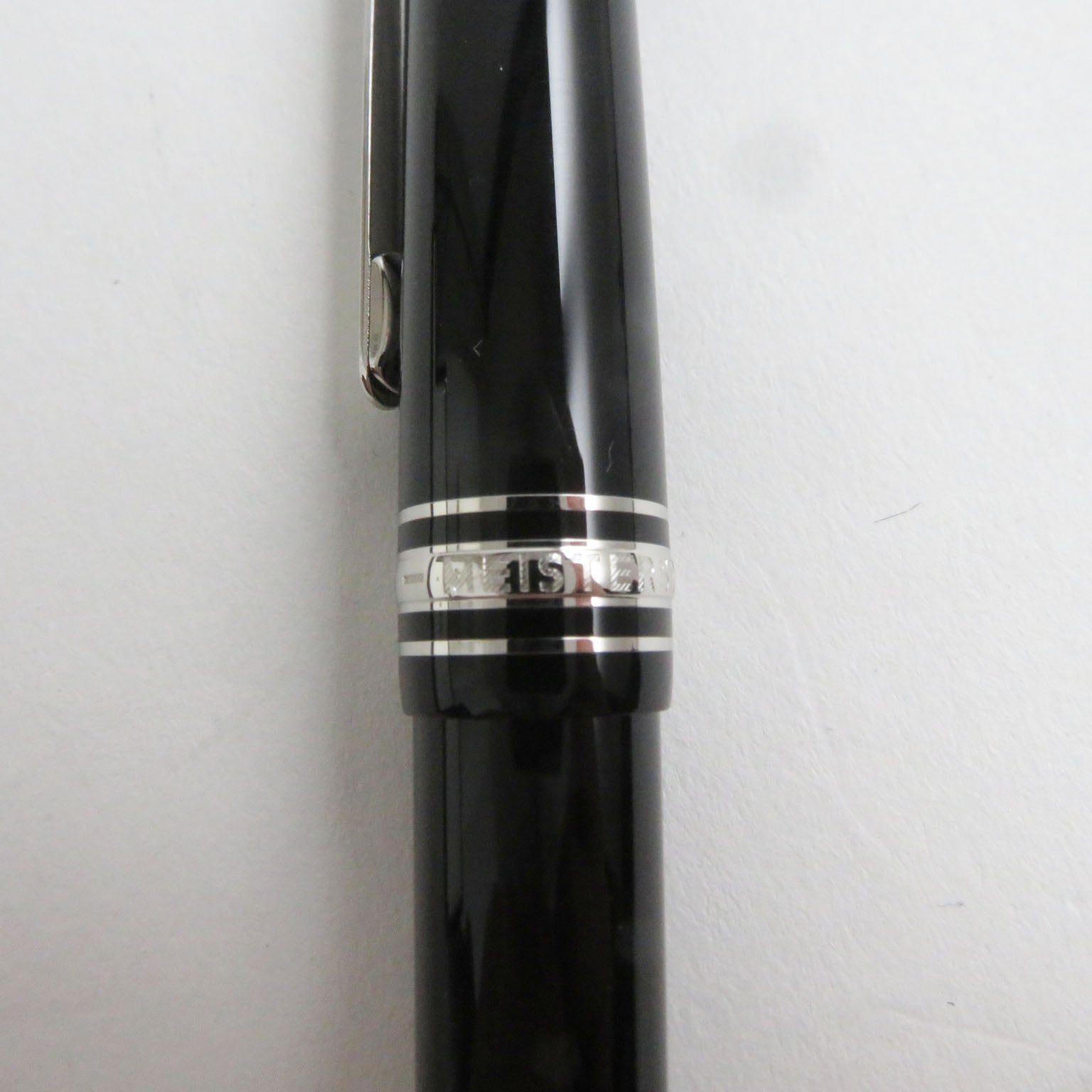 Montblanc Meisterstuck UNICEF Pen 116075