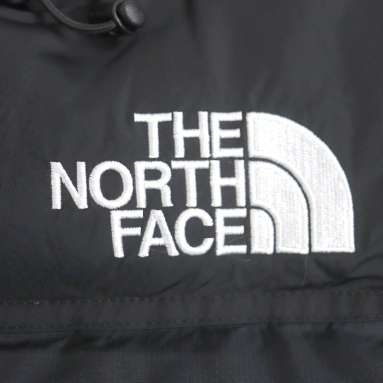 The North Face Nupsi Nylon Hooded Down Vest Black M