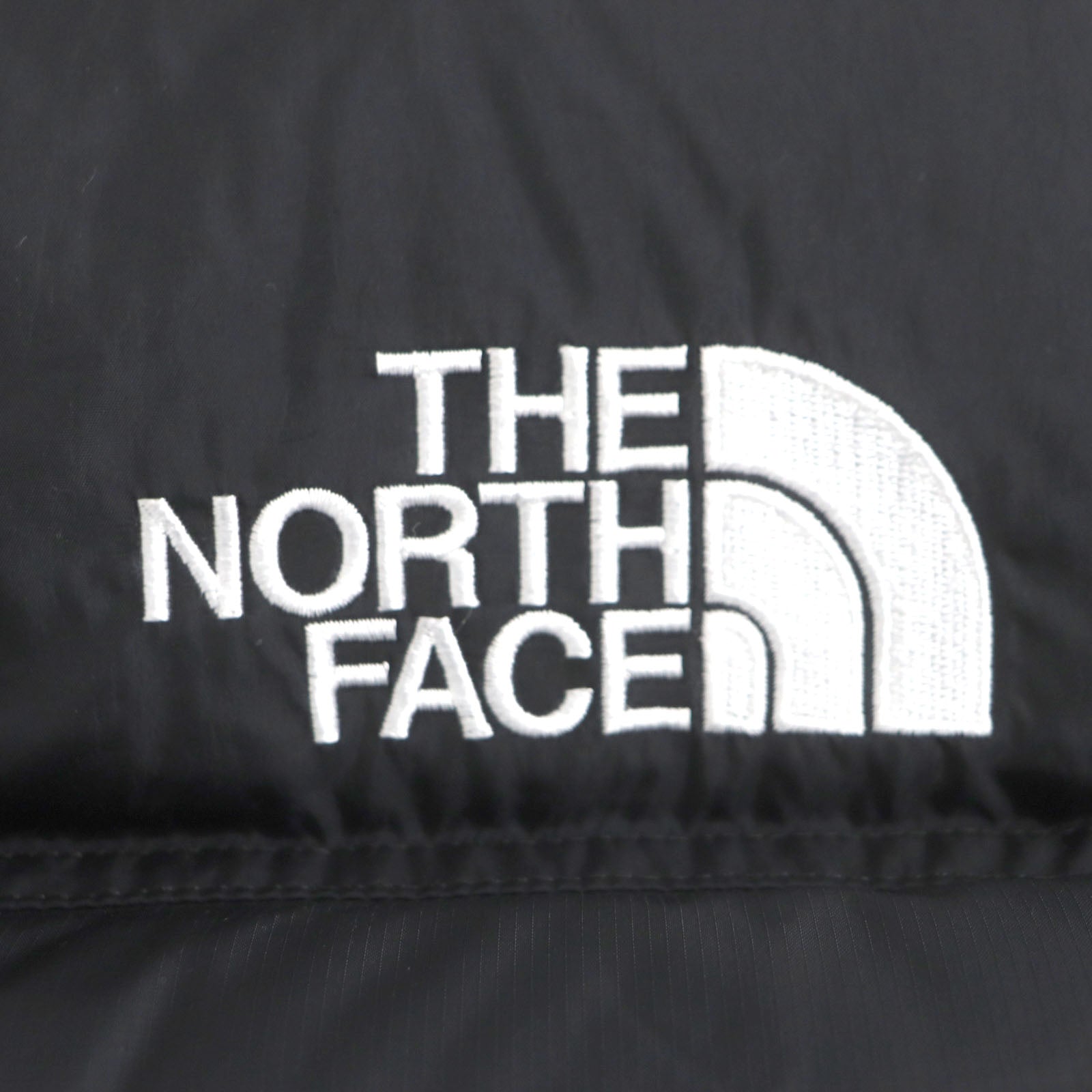 The North Face Nupsi Nylon Hooded Down Vest Black M