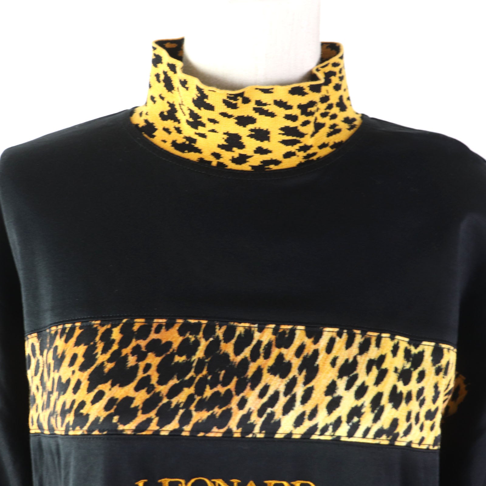 LEONARD SPORT Cotton Embroidered Logo Leopard High Neck Tee