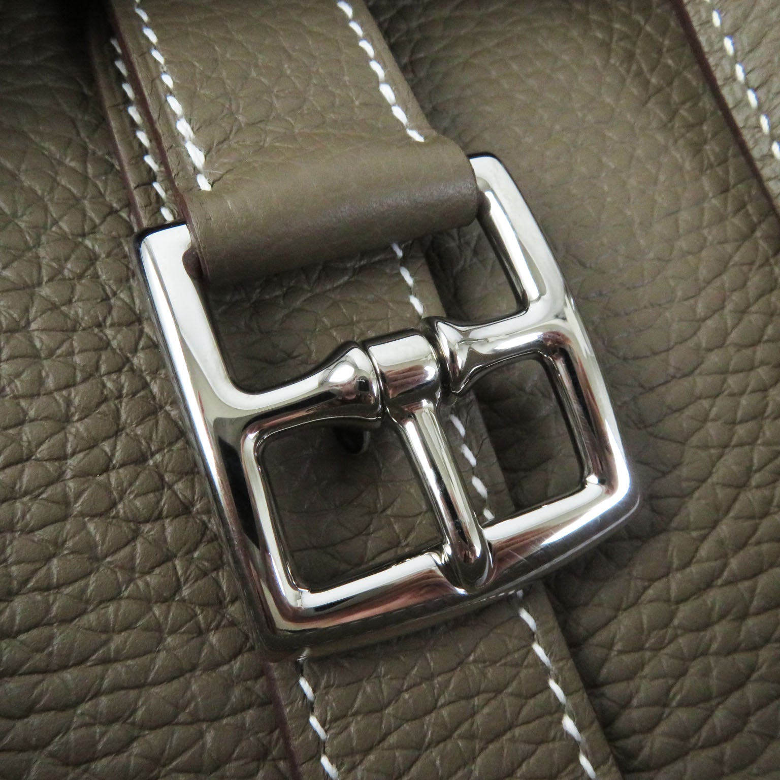 HERMES Arzan 31 Shoulder Bag Silver