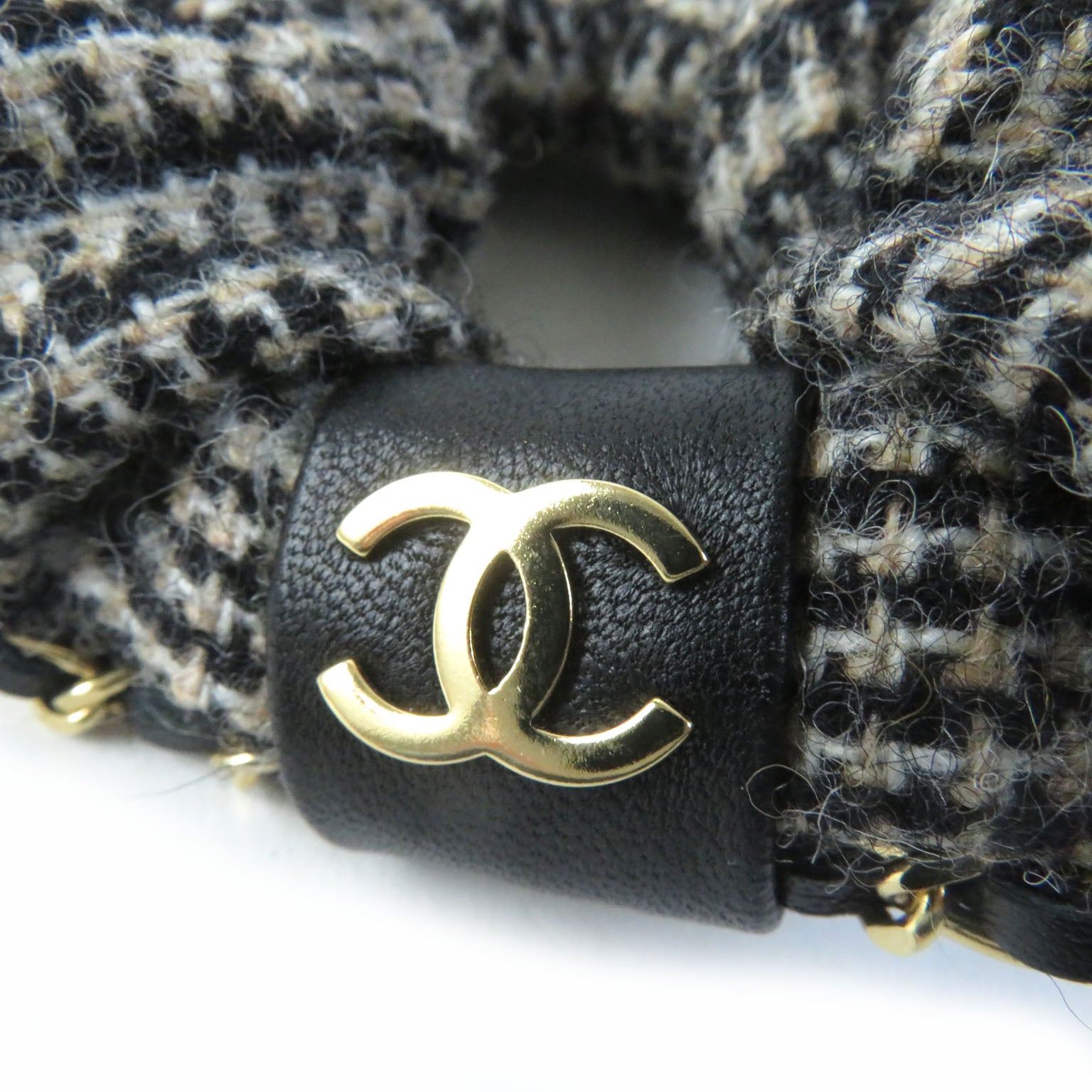 Chanel COCO Mark Tweed Hair Clip