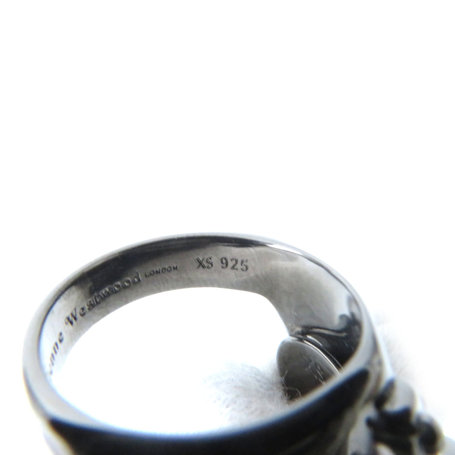 Vivienne Westwood Orb Armor Ring Silver XS