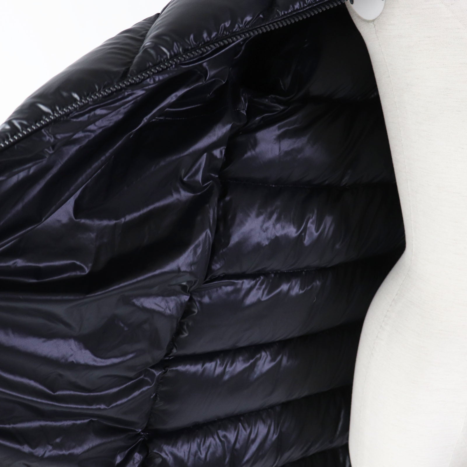 Moncler CAMBALES Nylon Hooded Down Coat