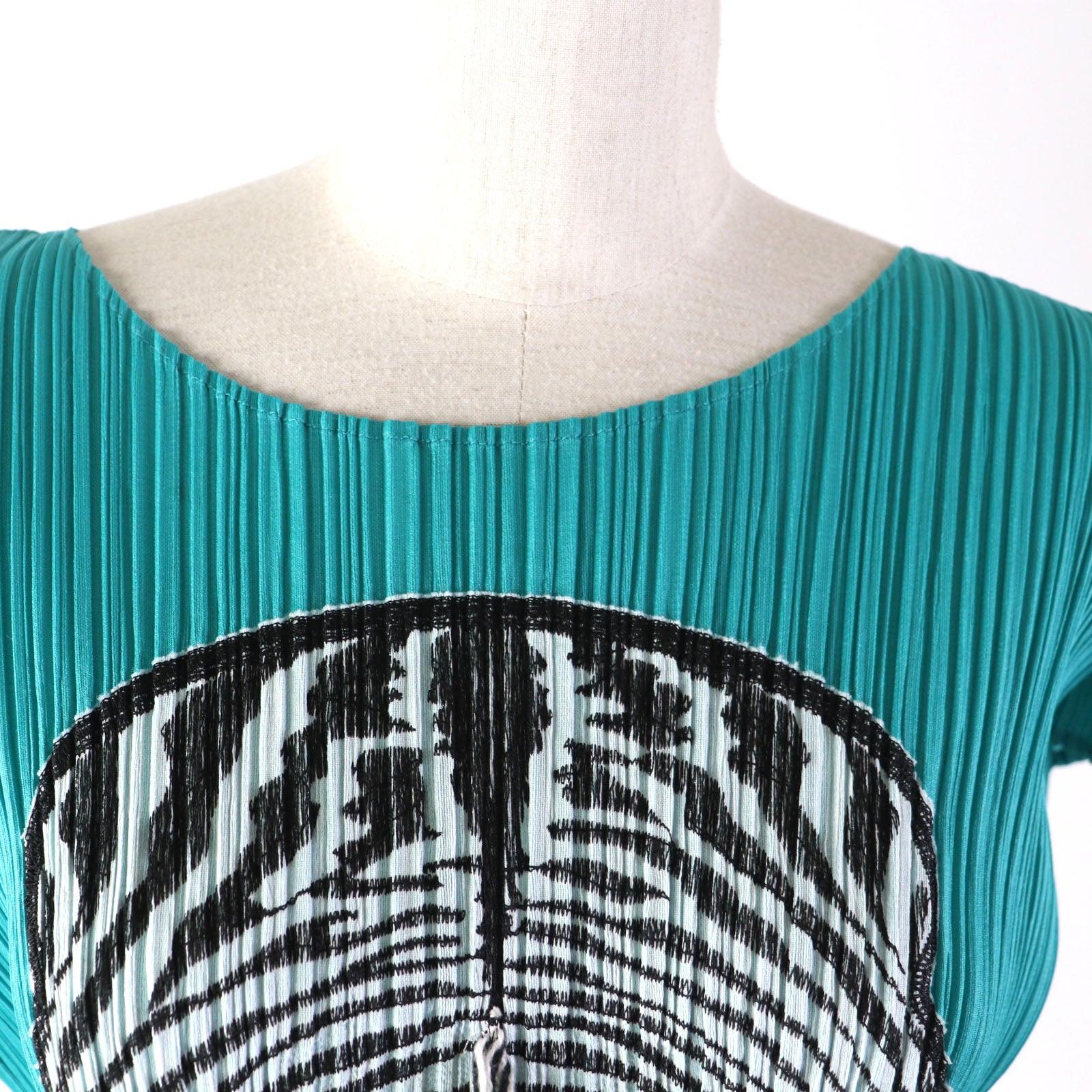 Zebra Pleated Crew Neck T-Shirt Women