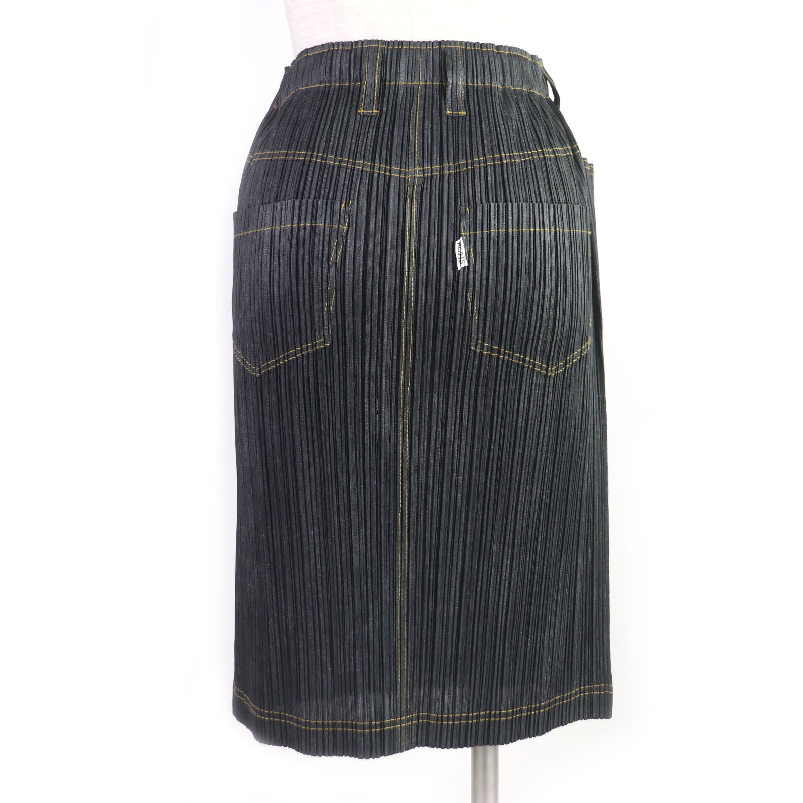 Pleats Please PP75-JG021 Pleated Skirt Black