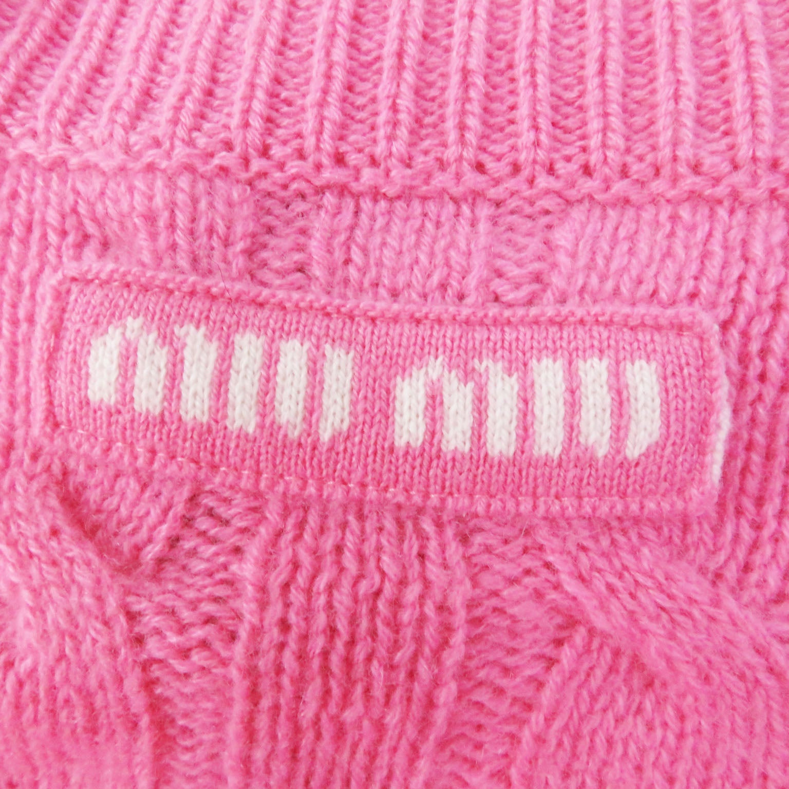 MIUMIU Cashmere Round Neck Knit Sweater Pink