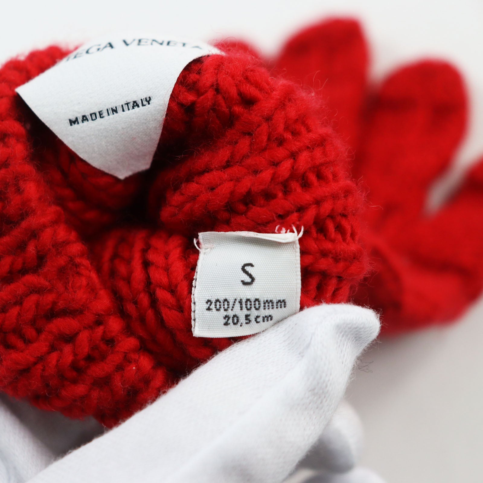 Bottega Veneta Wool Intrecciato Knit Gloves Red S