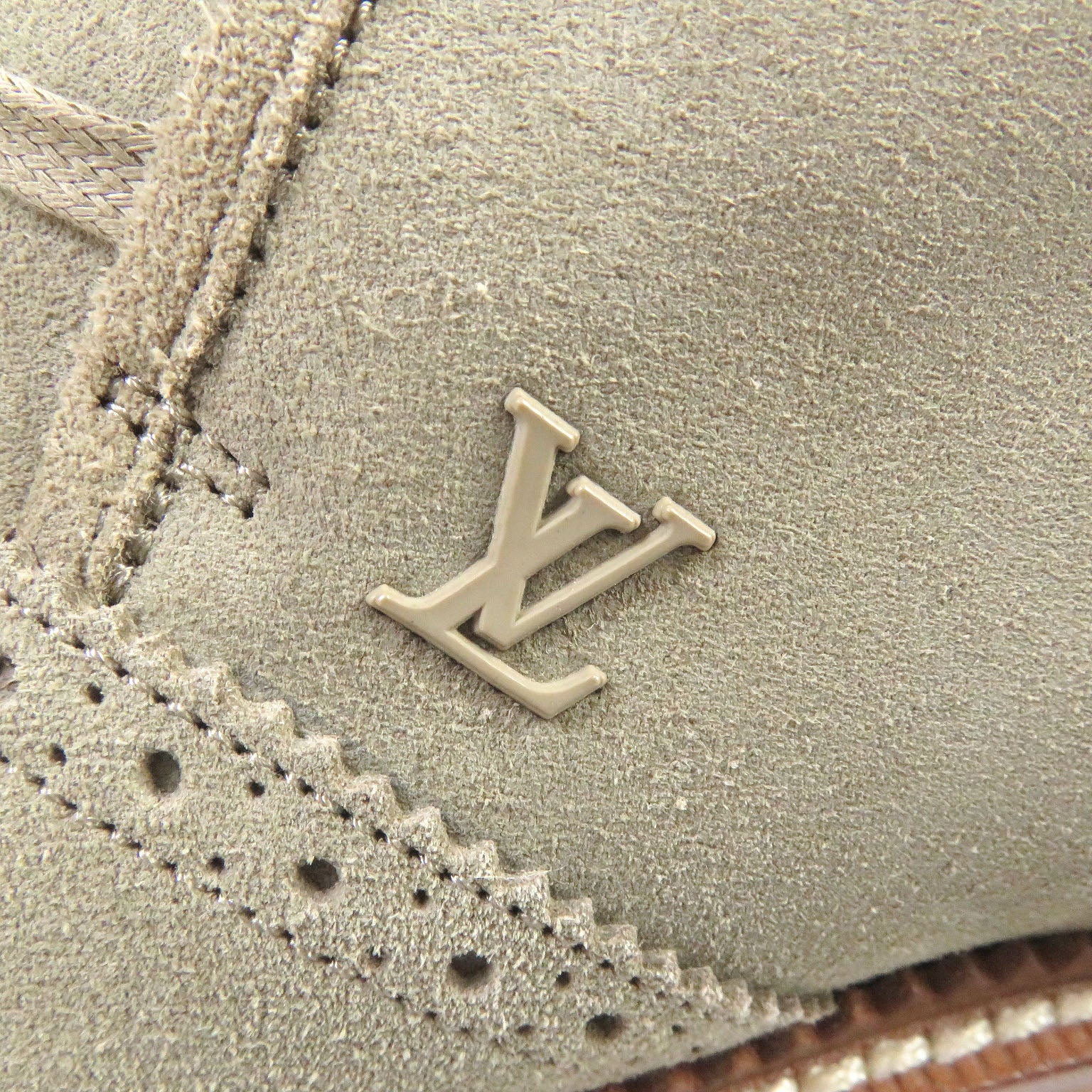 Louis Vuitton Suede Leather Chukka Boots 7.5