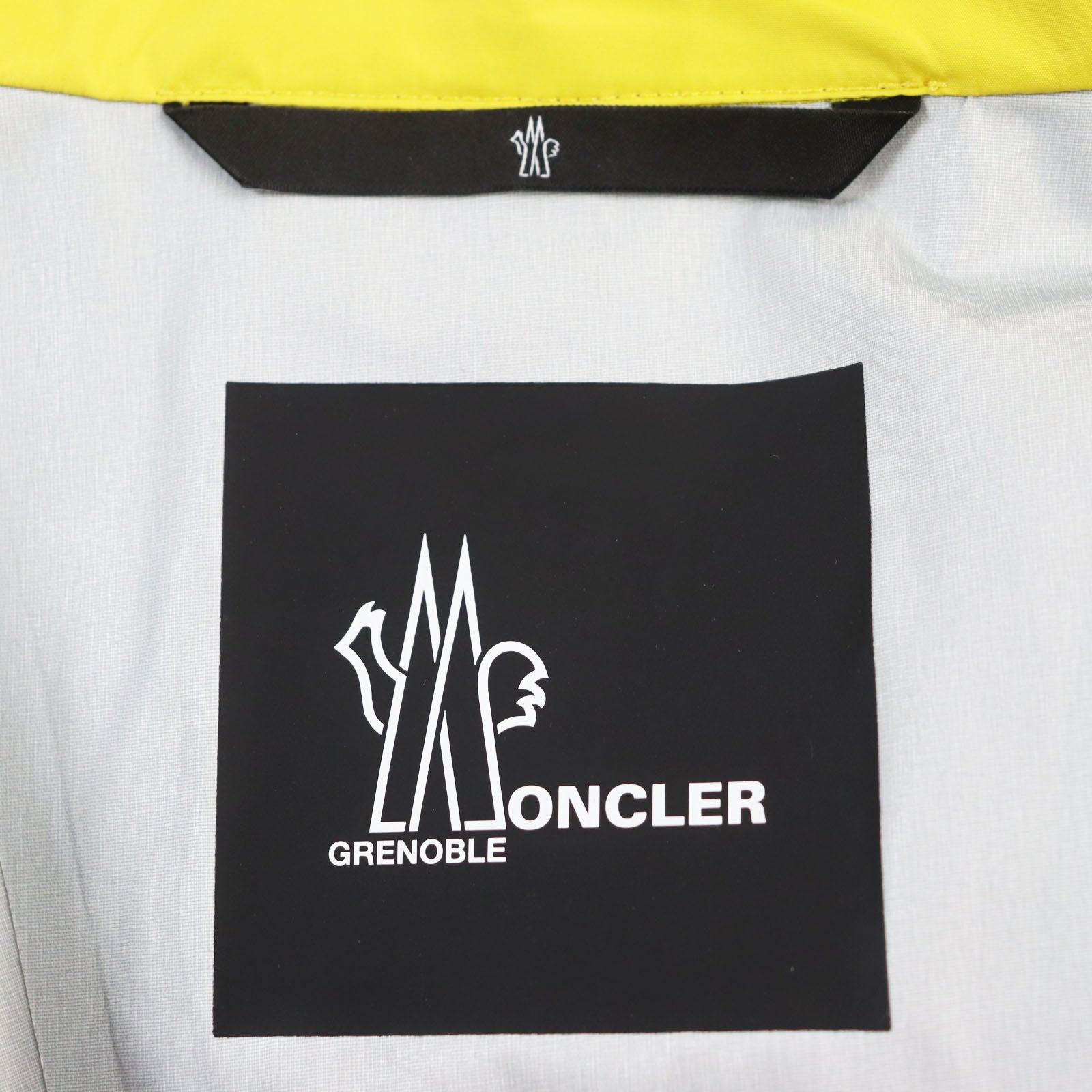 Moncler PALLENC GIUBBOTTO Nylon Jacket Yellow