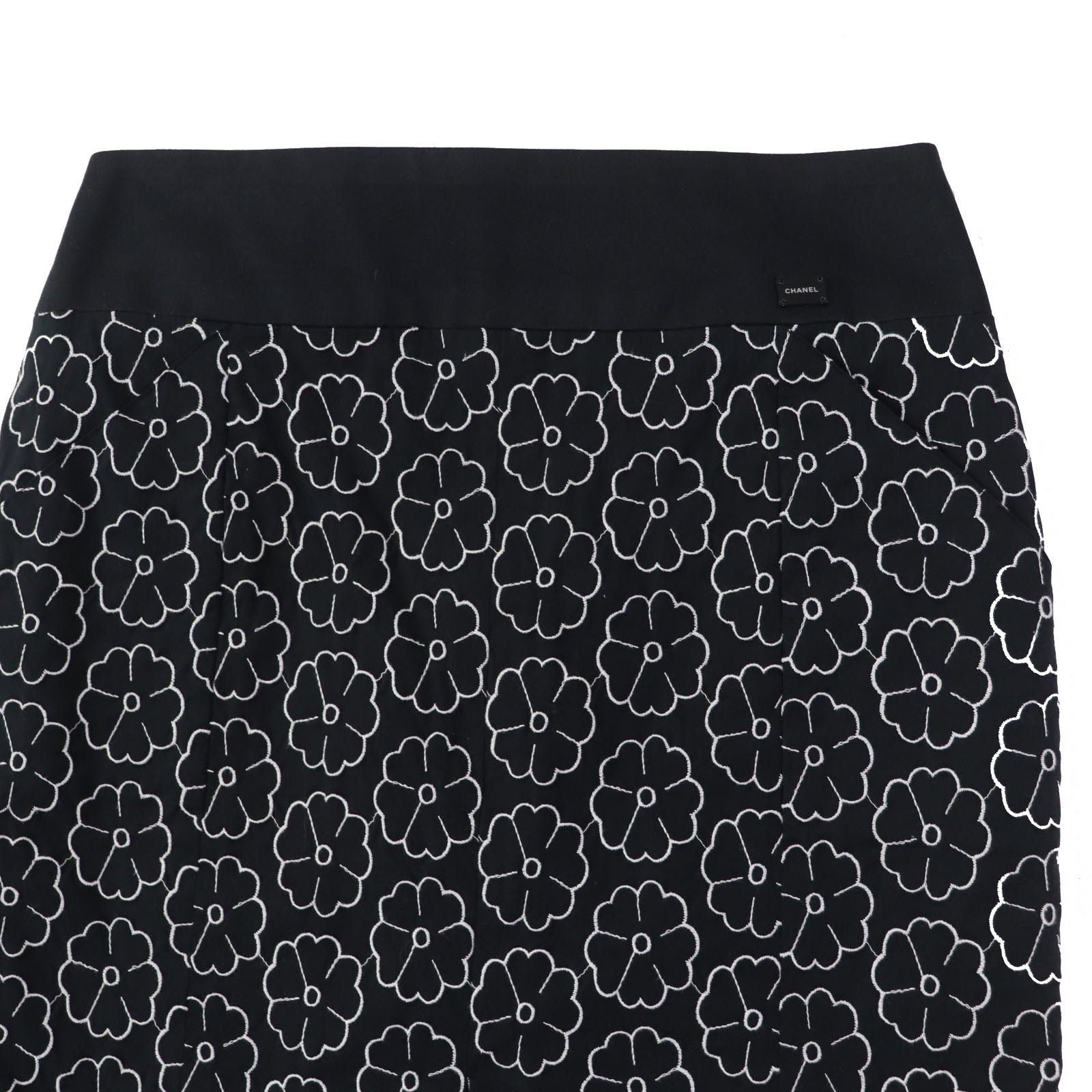 Chanel Camellia Pattern Skirt Black White 36