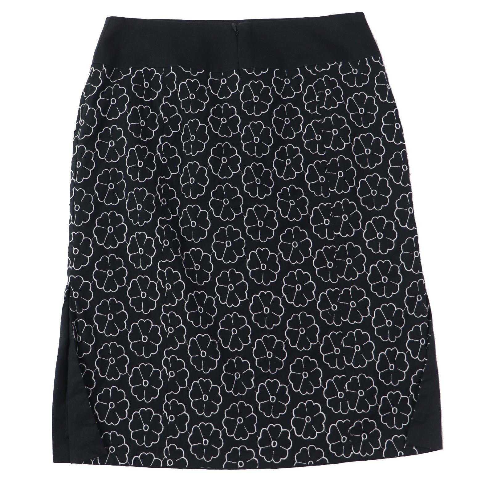 Chanel Camellia Pattern Skirt Black White 36