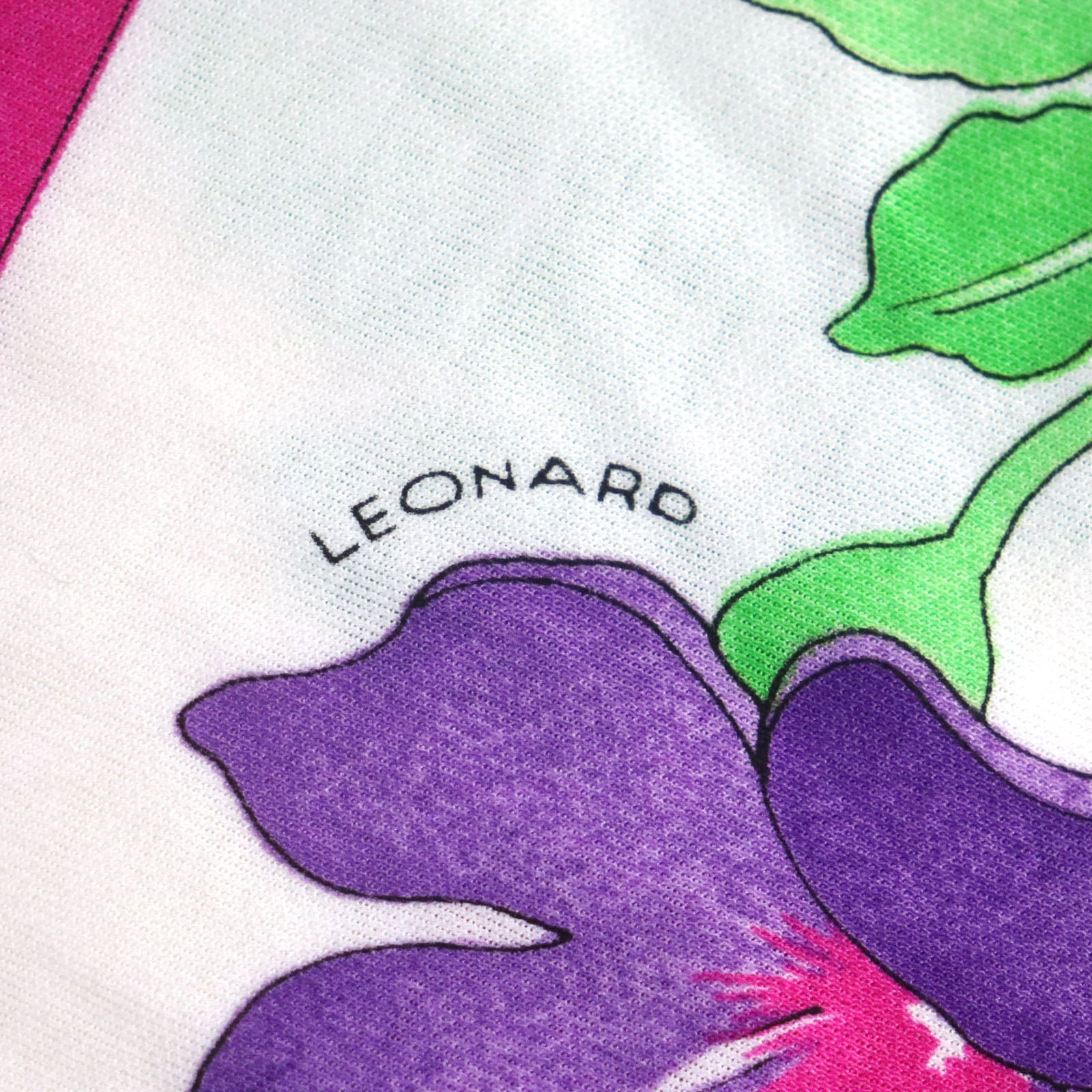 LEONARD Floral Crew Neck Back Zip T-Shirt XL